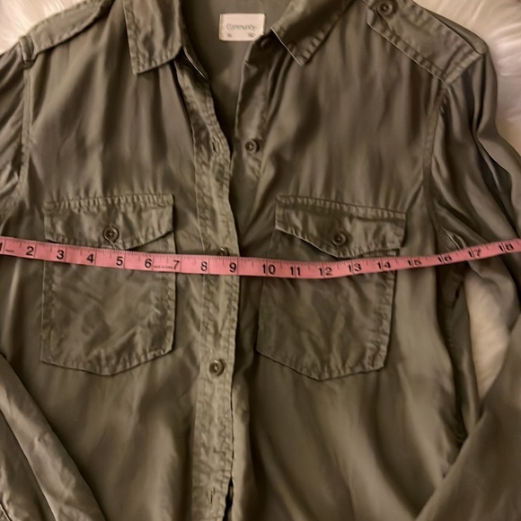 Cute army green community shirt - Picture 2 of 5